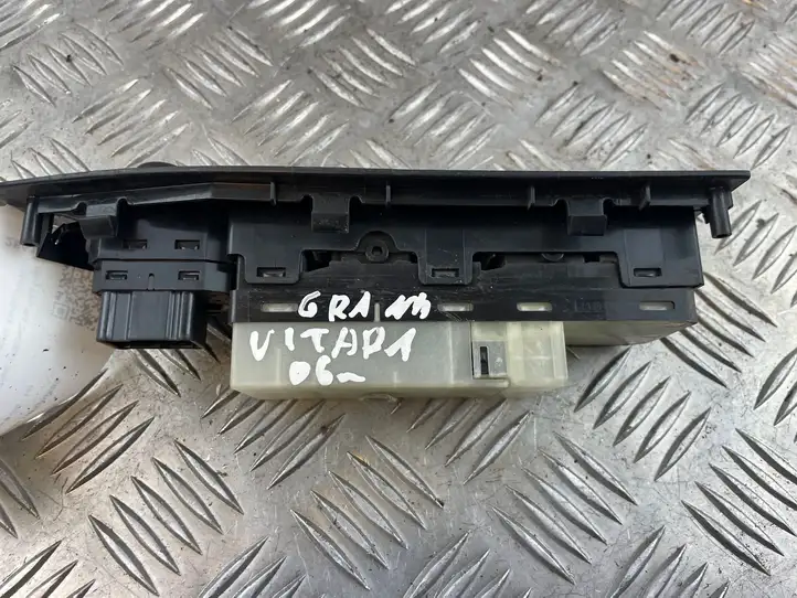 Suzuki Grand Vitara II (2005 - 2008) 8372765J05 Блок кнопок стеклоподъемников — фото 6