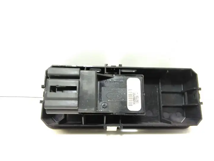 Land Rover Discovery 3 - LR3 (2004 - 2009) Кнопка стеклоподъемников — фото 4