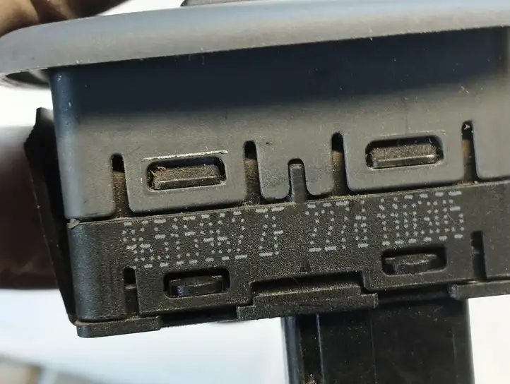 Citroen C5 (2004 - 2008) 96515962ZF Кнопка стеклоподъемников — фото 2