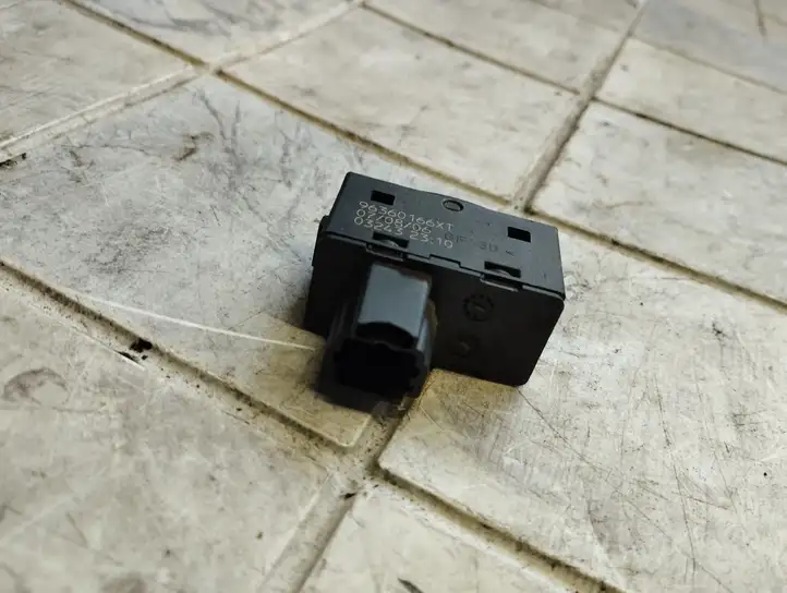 Peugeot 407 (2004 - 2011) 96360166XT Кнопка стеклоподъемников — фото 4