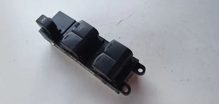 Nissan Qashqai (2010 - 2013) Другие включатели / ручки/ переключатели — фото 6
