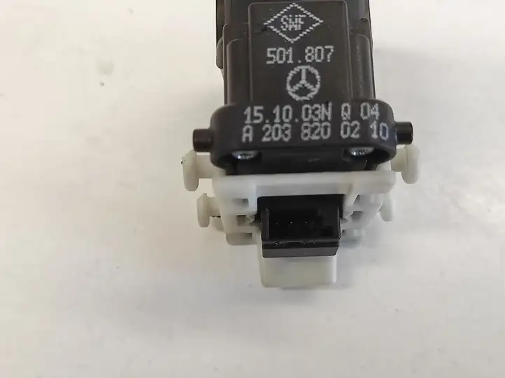 Mercedes-Benz C W203 (2000 - 2007) A2038200210 Блок кнопок стеклоподъемников — фото 3