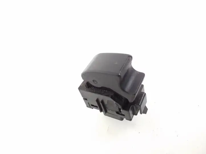 Toyota Corolla Verso AR10 (2004 - 2009) 848100F010 Блок кнопок стеклоподъемников — фото 1