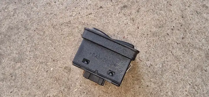 BMW 5 E39 (1996 - 2003) 8368974 Кнопка стеклоподъемников — фото 3