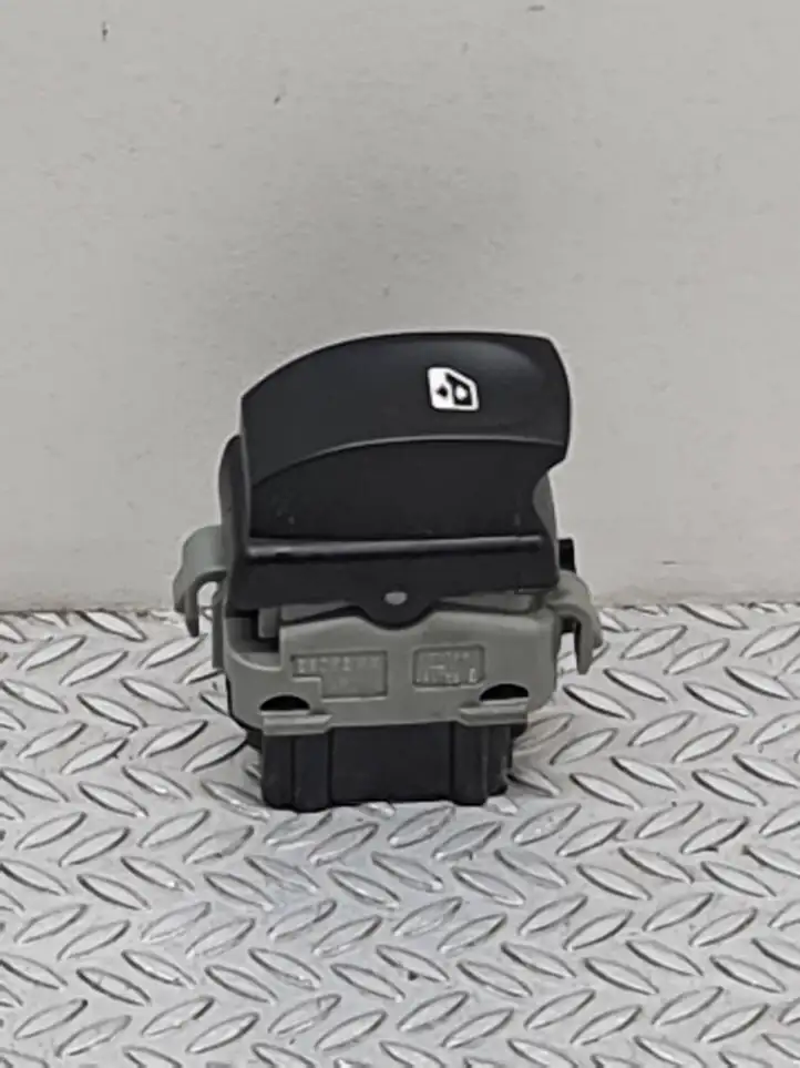 Renault Espace - Grand espace IV (2004 - 2014) 2808202 Кнопка стеклоподъемников — фото 1