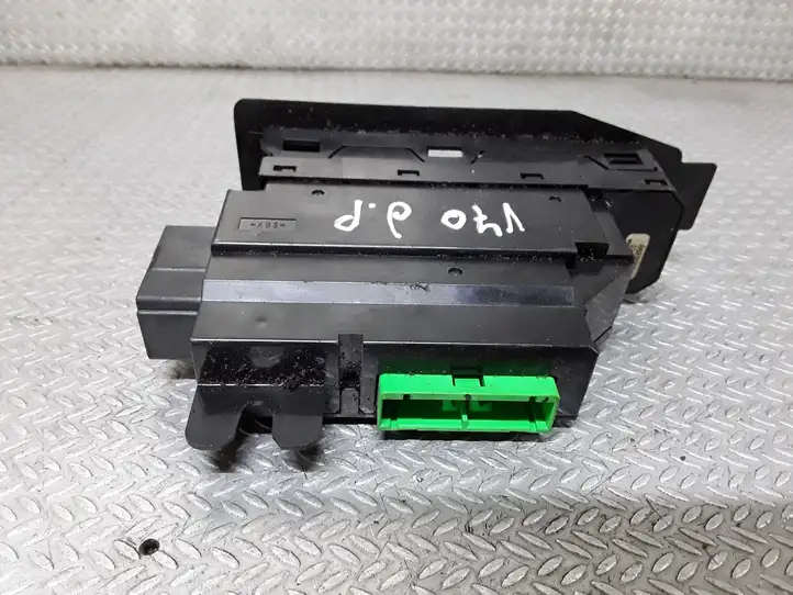 Volvo V70 (2004 - 2007) 8682950 Кнопка стеклоподъемников — фото 2