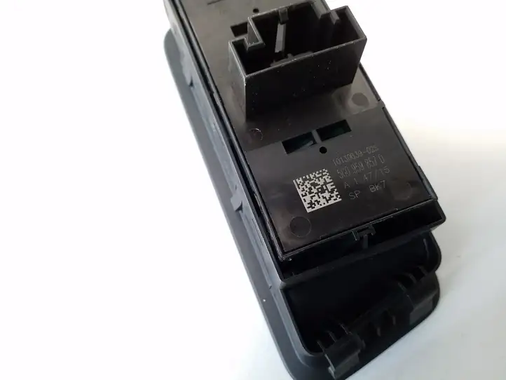 Volkswagen Golf VII (2013 - 2019) 5G0959857D Блок кнопок стеклоподъемников — фото 3