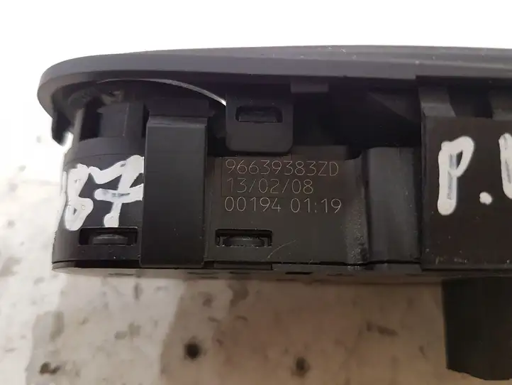 Citroen C4 I Picasso (2006 - 2013) 96639377ZD Блок кнопок стеклоподъемников — фото 9