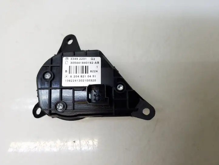 Mercedes-Benz C W204 (2007 - 2014) A2048210451 Другие включатели / ручки/ переключатели — фото 5