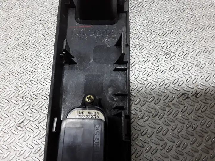 Mazda 5 (2005 - 2010) CC3366370A Кнопка стеклоподъемников — фото 2
