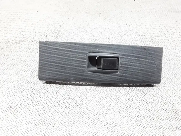 Toyota Corolla Verso AR10 (2004 - 2009) 742310F030 Блок кнопок стеклоподъемников — фото 1