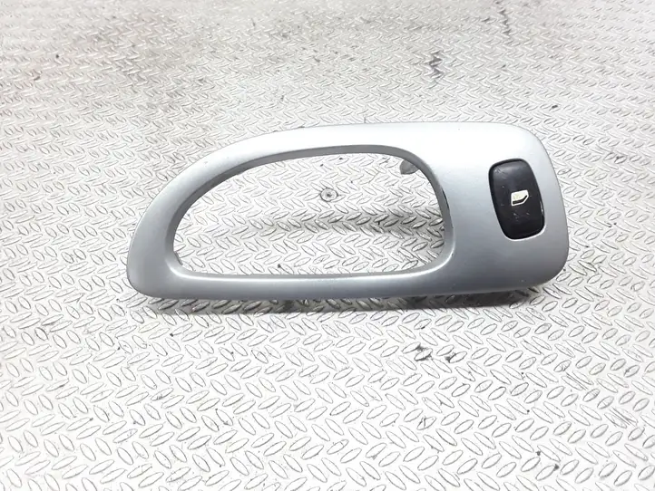 Peugeot 307 (2005 - 2008) 9634774677 Блок кнопок стеклоподъемников — фото 1