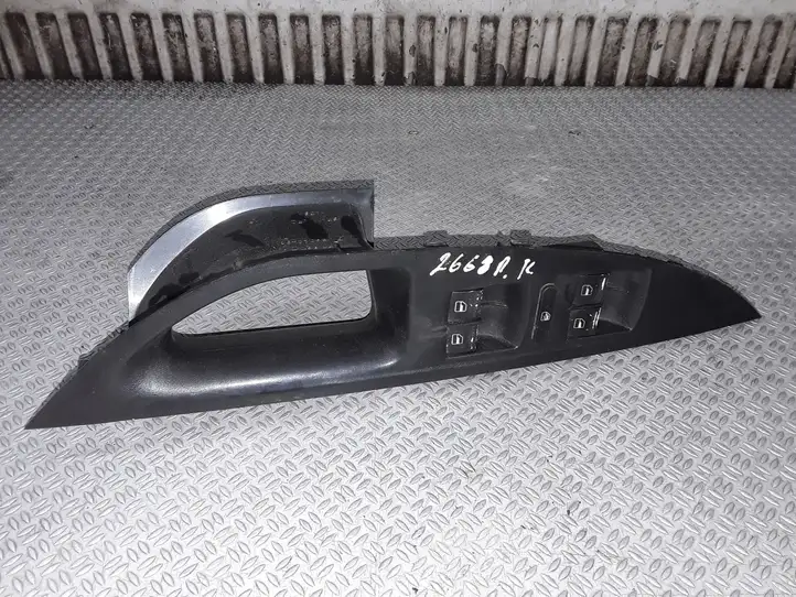 Seat Toledo III (5P) (2004 - 2009) 1K4959857 Блок кнопок стеклоподъемников — фото 1