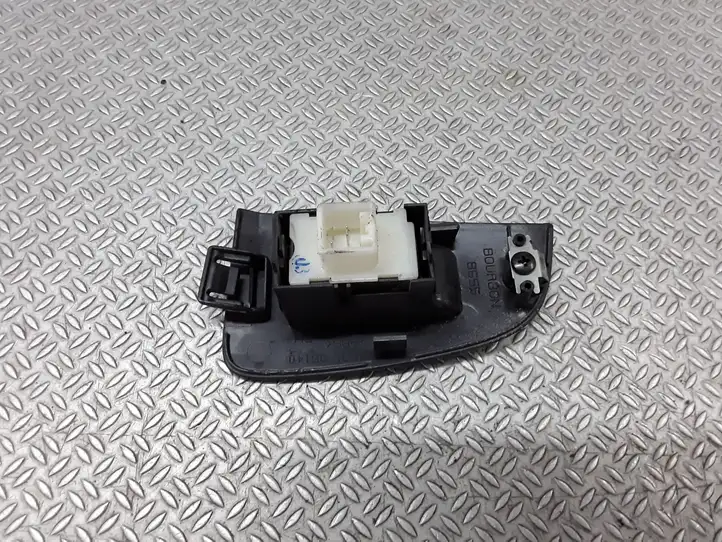 Toyota Avensis T250 (2006 - 2009) 7423105140 Блок кнопок стеклоподъемников — фото 2