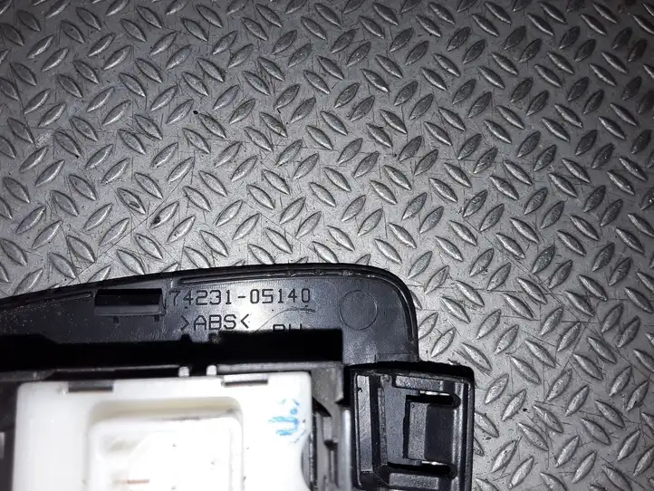 Toyota Avensis T250 (2006 - 2009) 7423105140 Блок кнопок стеклоподъемников — фото 3
