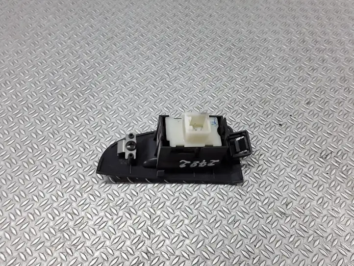 Toyota Avensis T250 (2006 - 2009) Блок кнопок стеклоподъемников — фото 3