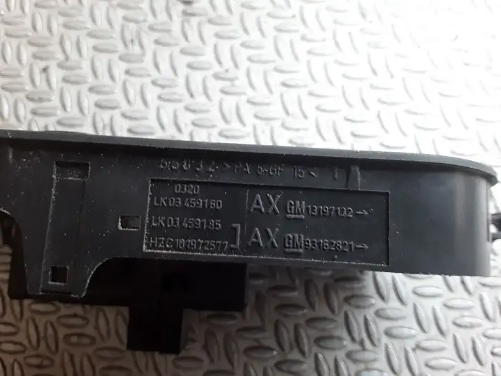 Opel Astra H (2004 - 2009) 13197132 Кнопка стеклоподъемников — фото 2