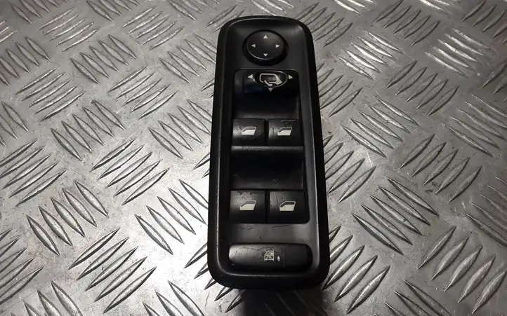 Lancia Phedra (2002 - 2010) 14957520XT Кнопка стеклоподъемников — фото 1