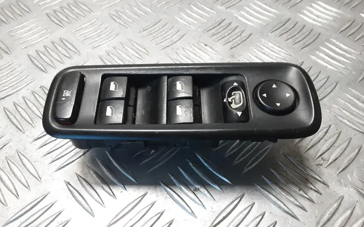 Lancia Phedra (2002 - 2010) 14957520XT Кнопка стеклоподъемников — фото 2