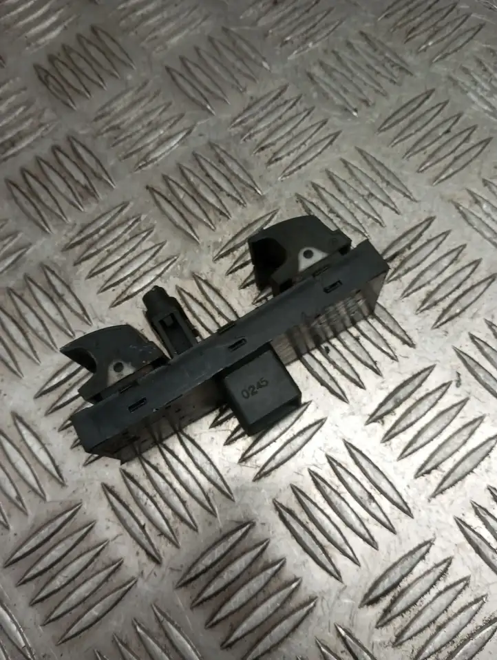 Volkswagen Cross Touran I (2006 - 2010) 1K4959857 Блок кнопок стеклоподъемников — фото 3