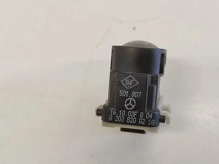 Mercedes-Benz C W203 (2000 - 2007) A2038200210 Блок кнопок стеклоподъемников — фото 2