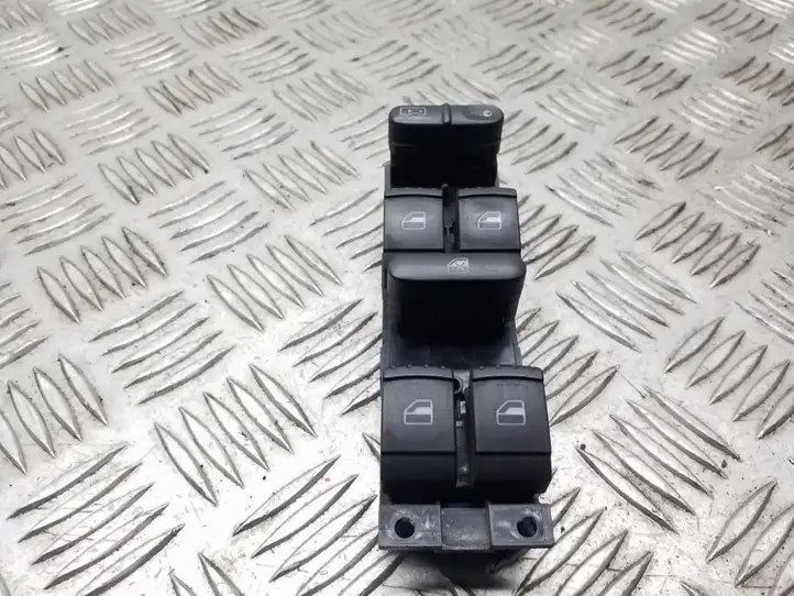 Seat Leon (1M) (1998 - 2006) 1J4959857D Кнопка стеклоподъемников — фото 2