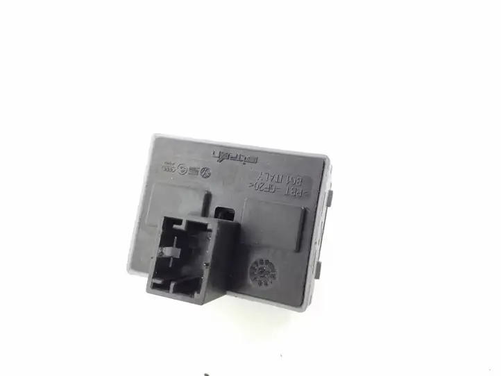 Volkswagen Polo (2001 - 2005) 6Q0959858 Блок кнопок стеклоподъемников — фото 2