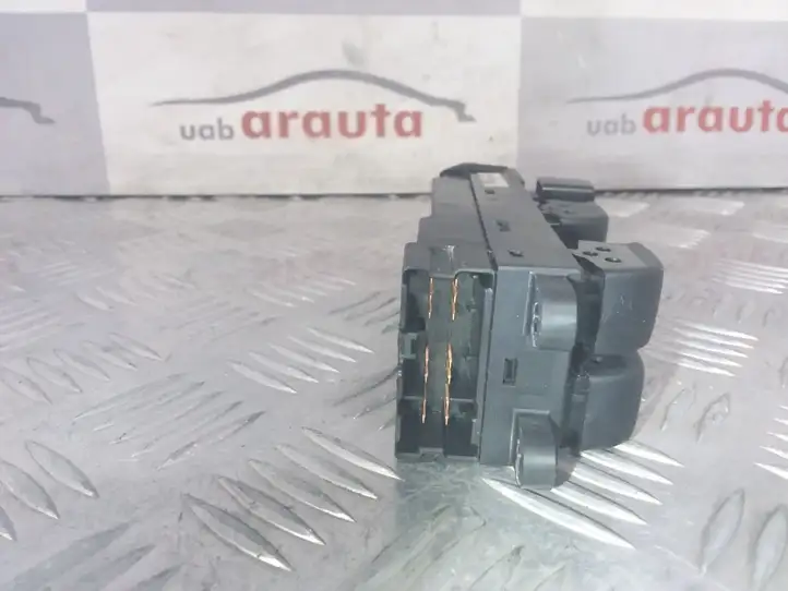 Subaru Legacy (1999 - 2003) 83071AE021 Кнопка стеклоподъемников — фото 4
