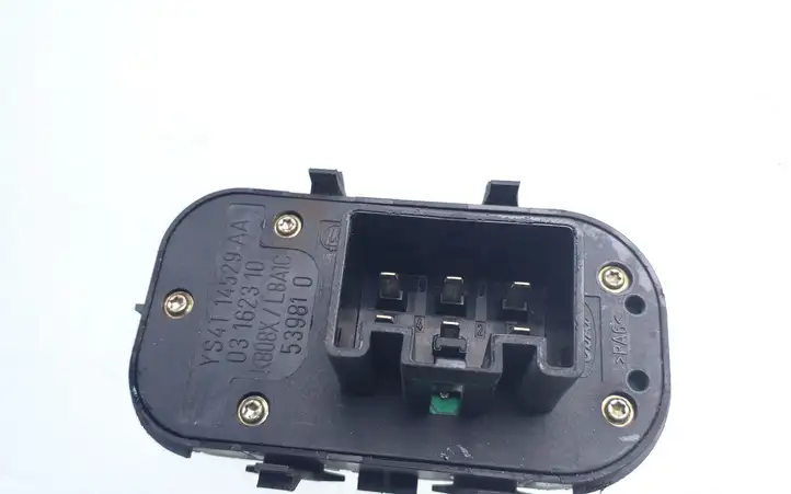 Ford Focus (1998 - 2004) YS4T14529AA Кнопка стеклоподъемников — фото 2