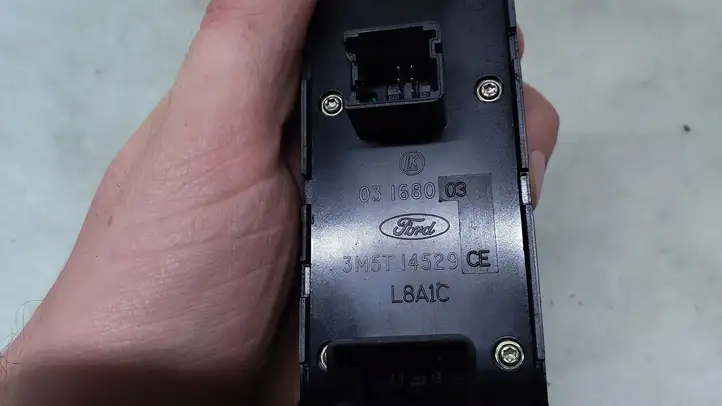Ford Focus (2005 - 2008) 3M5T14529CE Кнопка стеклоподъемников — фото 3