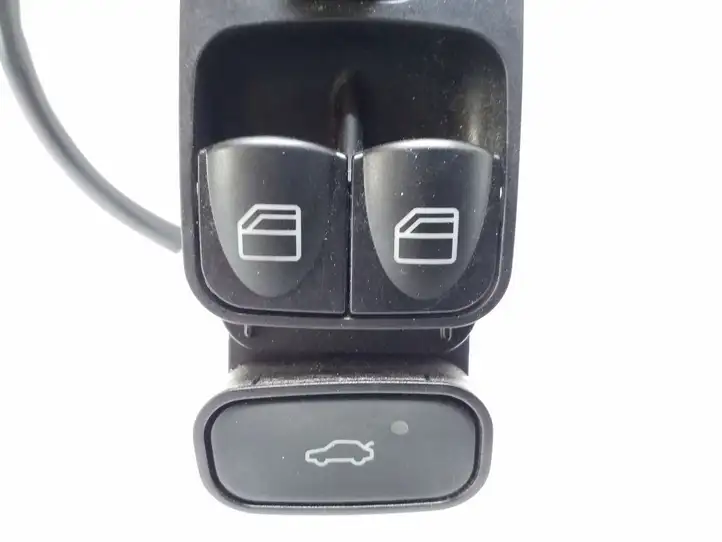 Mercedes-Benz C W203 (2000 - 2007) A2038210679 Блок кнопок стеклоподъемников — фото 1