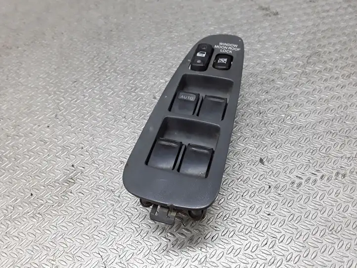 Toyota Previa (XR30, XR40) II (2000 - 2006) 8404028030 Блок кнопок стеклоподъемников — фото 1