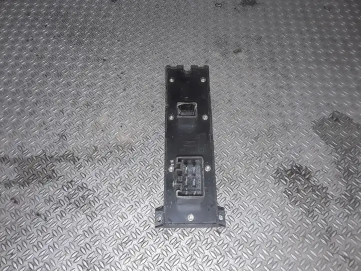 Ford Focus (2005 - 2008) 3M5T14529CE Кнопка стеклоподъемников — фото 2