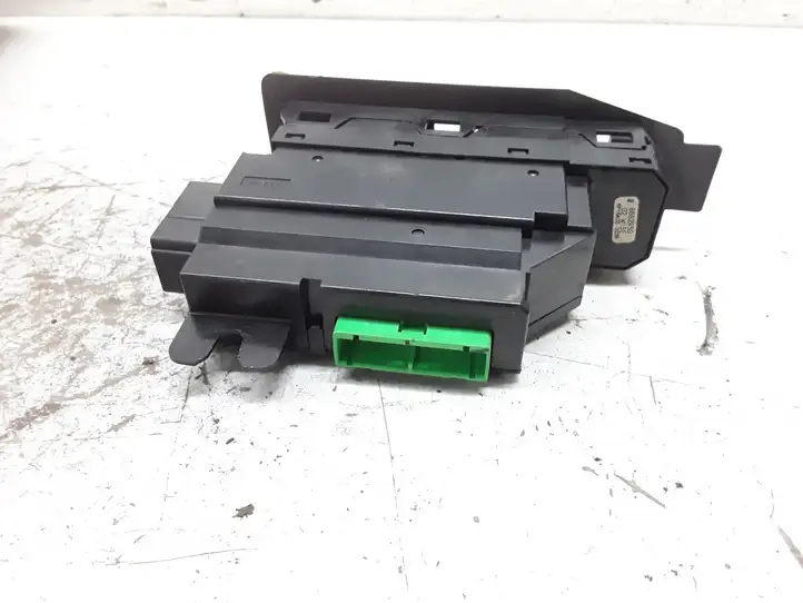 Volvo S60 (2000 - 2004) 8682950 Блок кнопок стеклоподъемников — фото 2