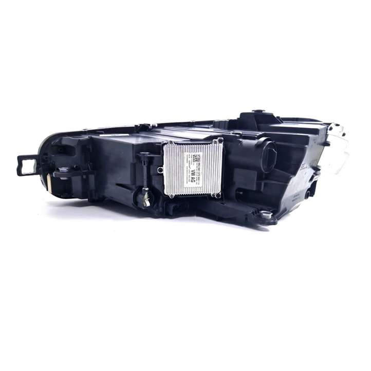 Volkswagen PASSAT B7 (2011 - 2014)  3J1941036 Передняя фара