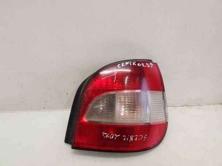 Renault Scenic I (1996 - 2003)  VALEO2341D Задний фонарь в кузове