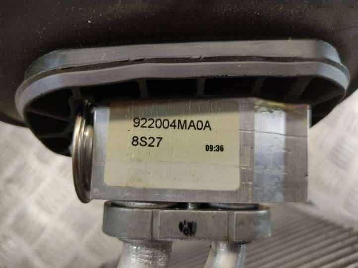 Nissan Pulsar (2014 - 2018)  922004MA0A Радиатор кондиционера воздуха (в салоне)