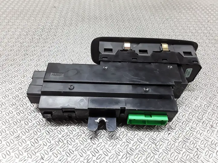 Volvo V70 (2000 - 2004) 09193383 Блок кнопок стеклоподъемников — фото 3