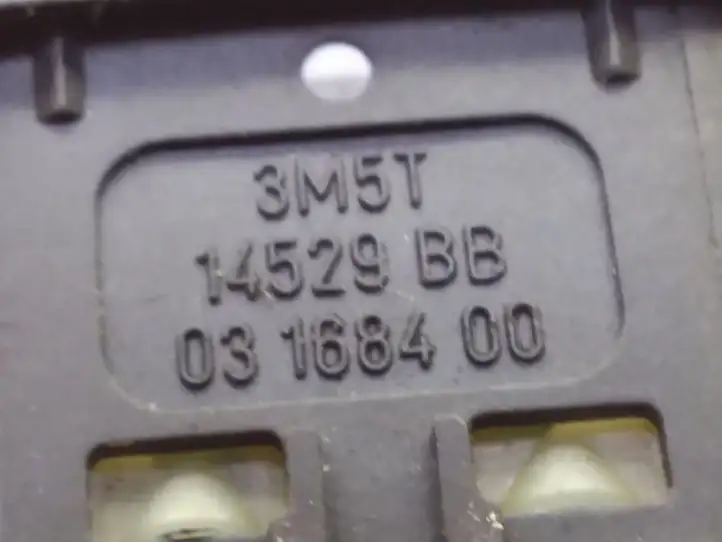Ford Focus (2005 - 2008) 3M5T14529BB Блок кнопок стеклоподъемников — фото 4