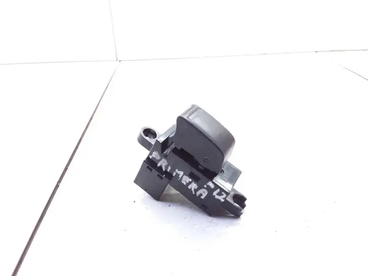 Nissan Primera (2001 - 2008) 25411AV600 Блок кнопок стеклоподъемников — фото 2
