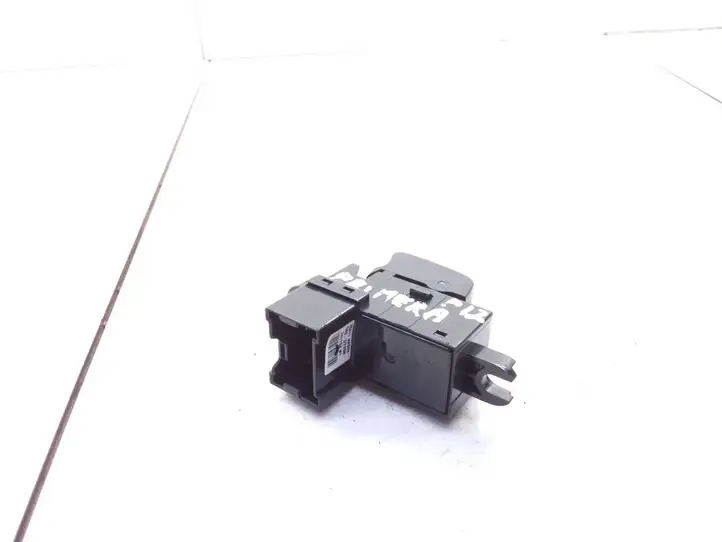 Nissan Primera (2001 - 2008) 25411AV600 Блок кнопок стеклоподъемников — фото 3