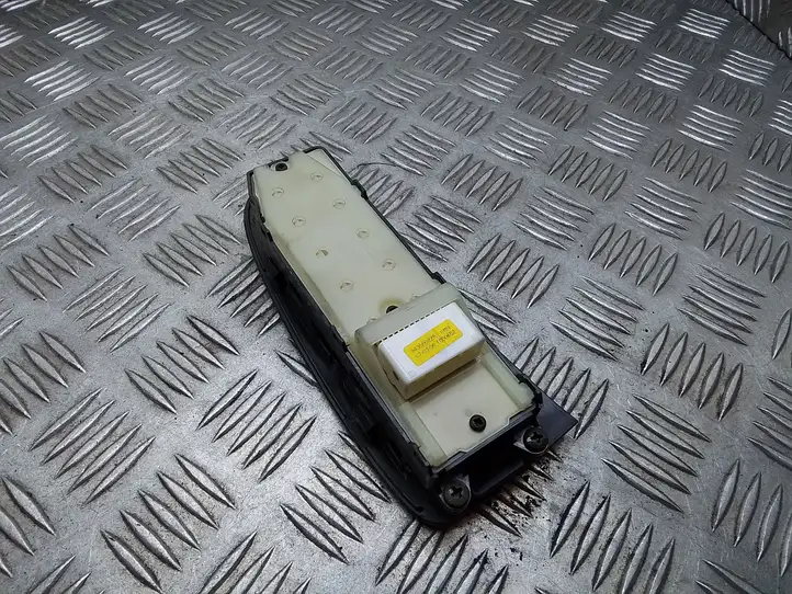 Toyota Avensis T250 (2006 - 2009) 8482005100 Блок кнопок стеклоподъемников — фото 3