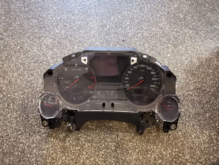 Audi A8 (2005 - 2007)  4E0920901 Спидометр (приборный щиток)