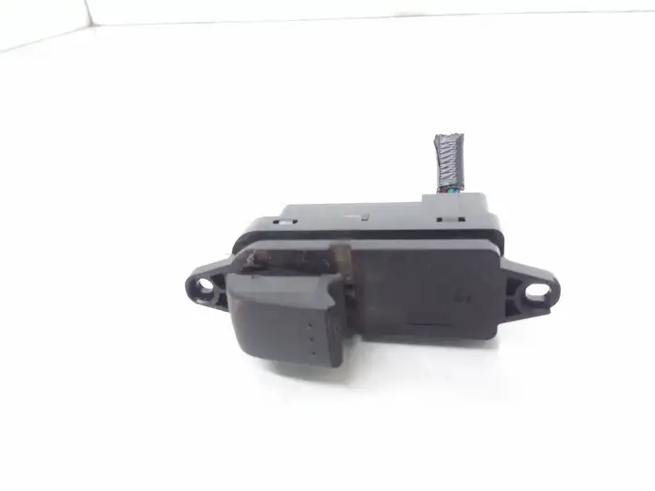 Mazda 5 (2005 - 2010) CC3366370A Кнопка стеклоподъемников — фото 1
