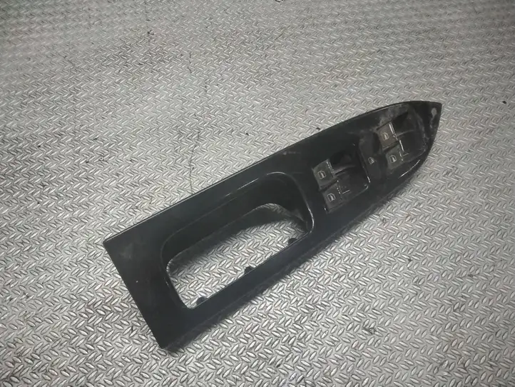 Volkswagen Touran I (2003 - 2010) 1T1867371F Блок кнопок стеклоподъемников — фото 1