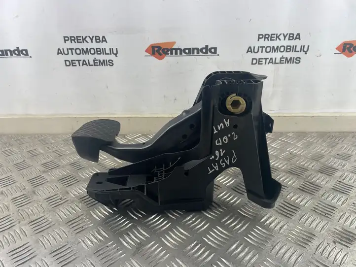 Volkswagen PASSAT B8 (2015 - )  5Q1723058AJ Тормозная педаль