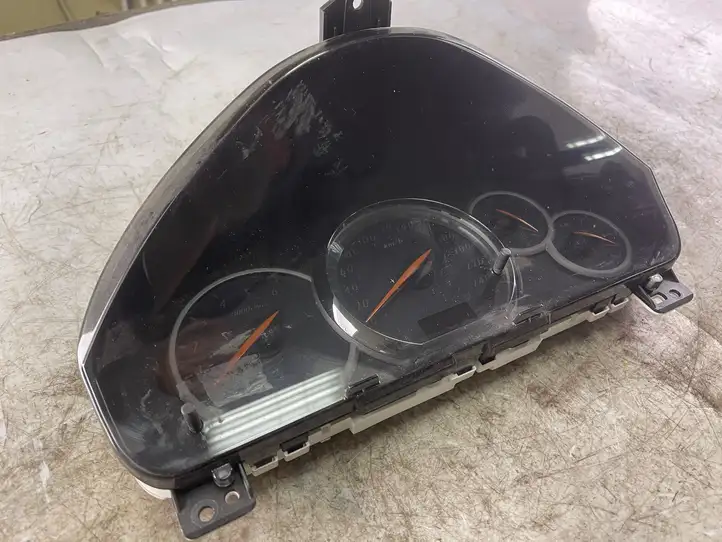 Mitsubishi Grandis (2003 - 2012) 8100a197 Спидометр — фото 3