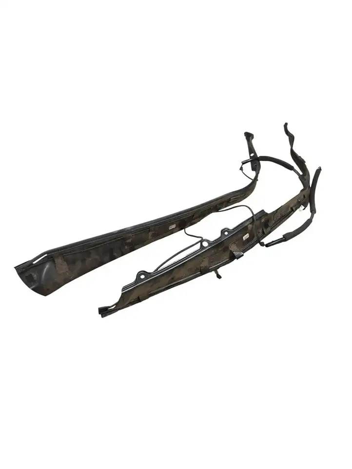 Toyota RAV 4 (XA50) (2018 - )   Датчик открытия багажной двери (на крыле)