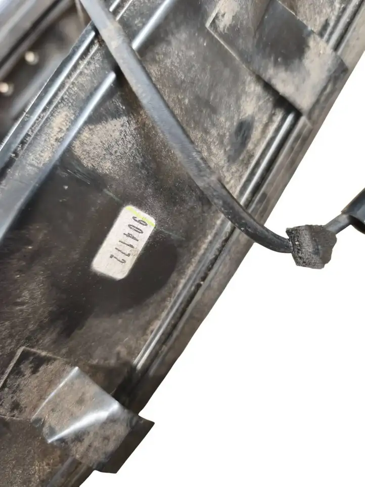 Toyota RAV 4 (XA50) (2018 - )   Датчик открытия багажной двери (на крыле)