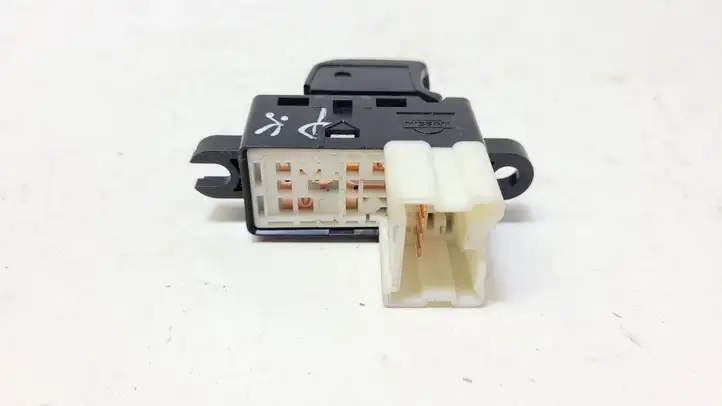 Subaru Forester SH (2008 - 2013) Блок кнопок стеклоподъемников — фото 3